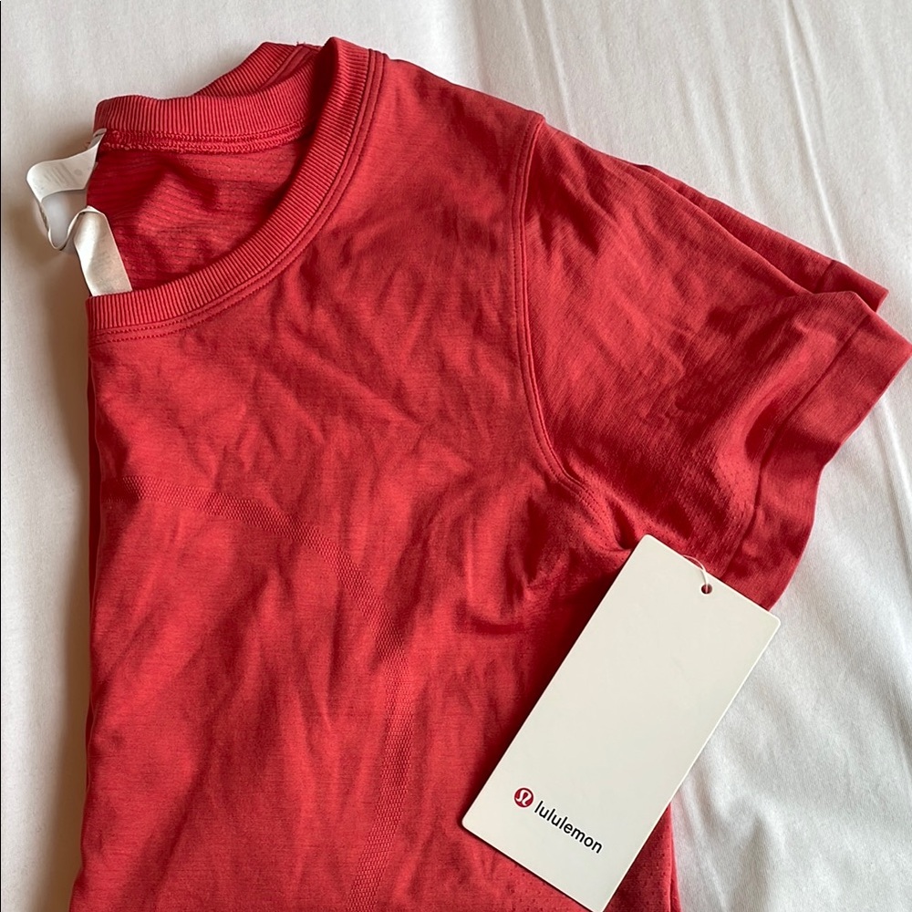Lululemon Swiftly Tech Short Sleeve (Breeze) *Relaxed Fit - Picture 5 of 5